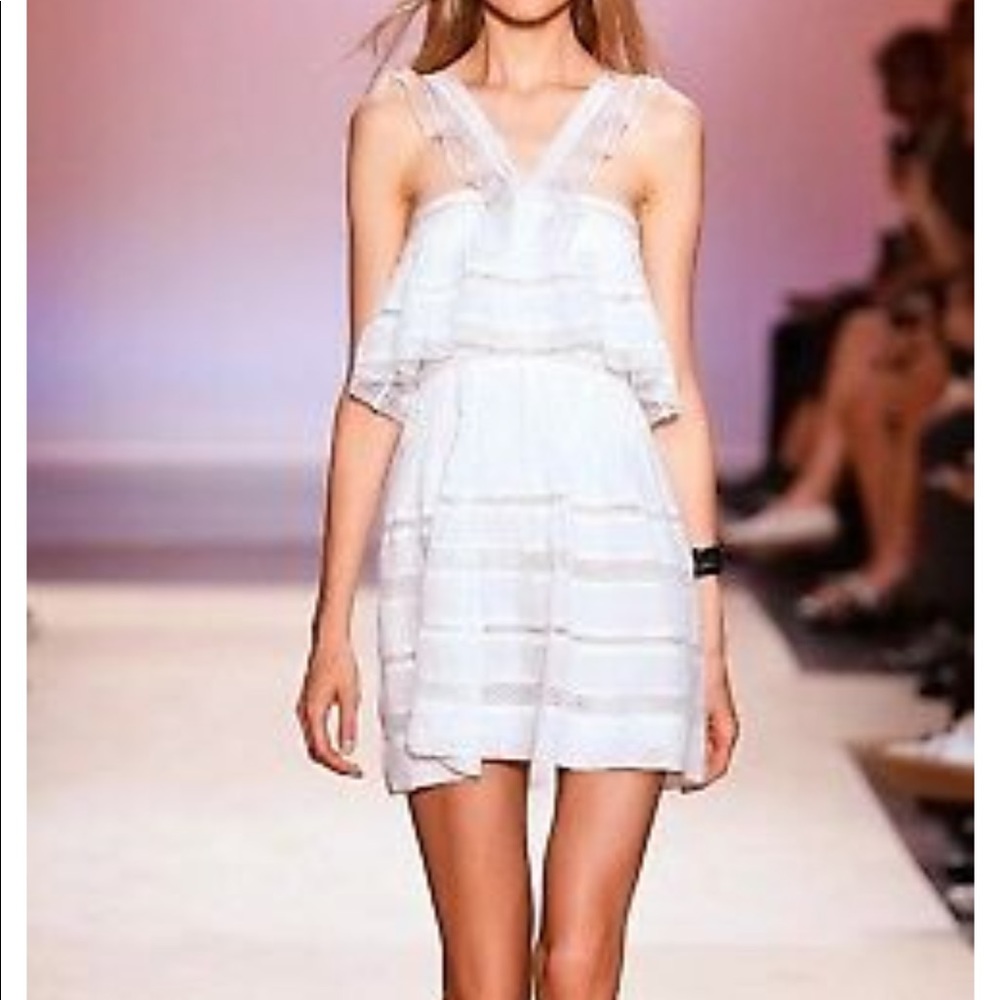 Isabel Marant Women's White ‘Obira’ Vintage Ruffle Ramie Dress Size 38